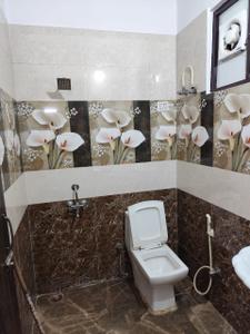 Bathroom Image of 900 Sq.ft 2 BHK Builder Floor for sale in Vasundhara Ghaziabad for Rs. 5900000