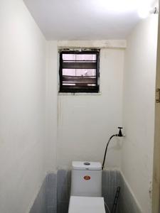Common Bathroom One Image of 450 Sq.ft 1 BHK Apartment / Flat for sale in Sector 23B Dwarka New Delhi for Rs. 6950000