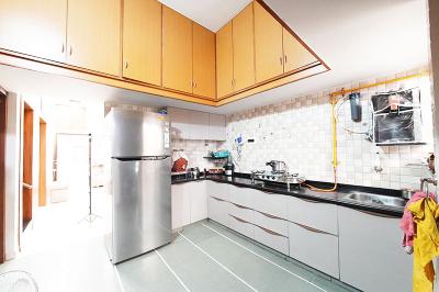 Kitchen Image of 1620 Sq.ft 4 BHK Independent House for sale in Ghatlodiya Ahmedabad for Rs. 23000000