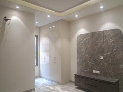 Bedroom Image of 1800 Sq.ft 3 BHK Builder Floor for sale in Paschim Vihar New Delhi for Rs. 36000000