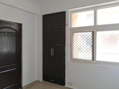 Bedroom Image of 949 Sq.ft 2 BHK Apartment / Flat for sale in Amrapali Zodiac, Sector 120 Noida for Rs. 8900000