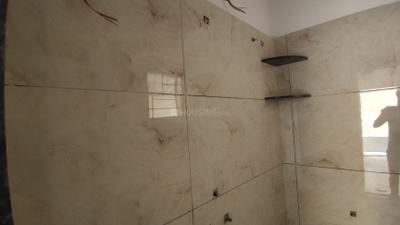 Bathroom Image of 630 Sq.ft 1 BHK Builder Floor for rent in Singasandra Bengaluru for Rs. 25000
