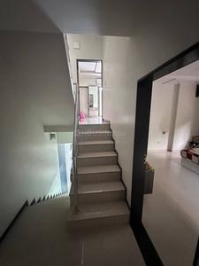 Image of 2000 Sq.ft 4.5 BHK Independent House for rent in Adajan, Surat for Rs. 70000