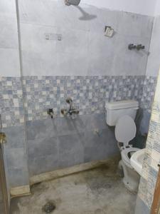 Bathroom Image of 650 Sq.ft 2 BHK Builder Floor for sale in New Ashok Nagar New Delhi for Rs. 4000000