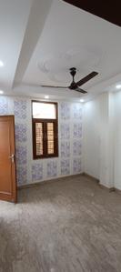 Bedroom Image of 850 Sq.ft 3 BHK Builder Floor for sale in Laxmi Nagar New Delhi for Rs. 9000000