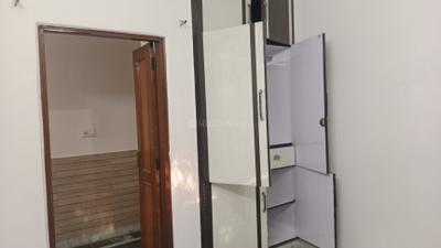 Bedroom Image of 1100 Sq.ft 3 BHK Builder Floor for rent in Janakpuri New Delhi for Rs. 29499