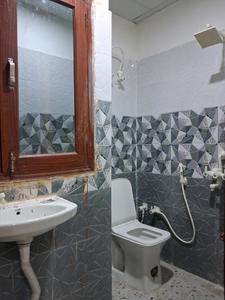 Common Bathroom Image of 1050 Sq.ft 2 BHK Apartment / Flat for sale in Sector 49 Noida for Rs. 4200066