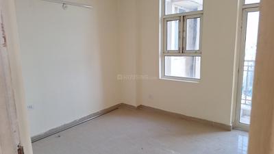 Bedroom Image of 700 Sq.ft 2 BHK Apartment / Flat for rent in Shree Vardhman Mantra, Sector 67 Gurgaon for Rs. 18000