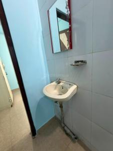 Bathroom Image of 750 Sq.ft 2 BHK Apartment / Flat for rent in Vashi Navi Mumbai for Rs. 36000
