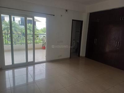 Bedroom Image of 1995 Sq.ft 3.5 BHK Apartment / Flat for rent in Gulshan Ikebana, Sector 143 Noida for Rs. 54000