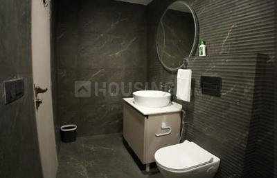 Bathroom Image of 1200 Sq.ft 2 BHK Apartment / Flat for rent in Sahjanand Tulsi Homes, Sherpura Bharuch for Rs. 12300
