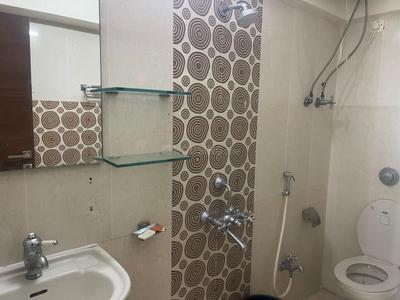 Bathroom Image of 1750 Sq.ft 3 BHK Apartment / Flat for rent in Lashkaria Green Height, Andheri West Mumbai for Rs. 125000