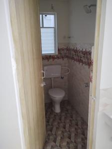 Bathroom Image of 486 Sq.ft 1 BHK Apartment / Flat for sale in Alamo XS En Veedu, Perumanttunallur Chennai for Rs. 2100000