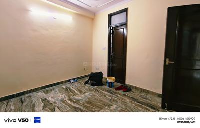 Bedroom Image of 825 Sq.ft 2 BHK Apartment / Flat for sale in Saket New Delhi for Rs. 4500000
