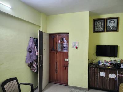 Living Room Image of 658 Sq.ft 1 BHK Apartment / Flat for rent in Haware Citi, Kasarvadavali Thane for Rs. 17252