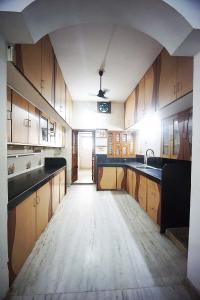 Kitchen Image of 3150 Sq.ft 4 BHK Independent House for sale in Sargasan Gandhinagar for Rs. 39000000
