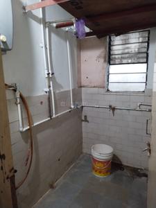 Bathroom Image of 775 Sq.ft 1 BHK Apartment / Flat for rent in Gole Colony Nashik for Rs. 12000