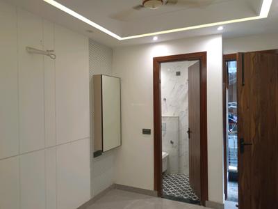Bedroom Image of 900 Sq.ft 3 BHK Builder Floor for sale in Mahavir Enclave New Delhi for Rs. 9000000