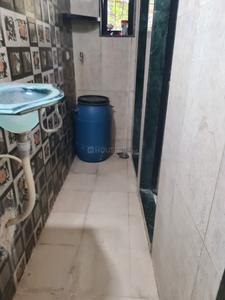 Bathroom Image of 650 Sq.ft 1 BHK Apartment / Flat for rent in Kharghar Navi Mumbai for Rs. 21000
