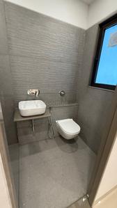 Bathroom Image of 620 Sq.ft 2 BHK Apartment / Flat for sale in Malad East Mumbai for Rs. 12400000