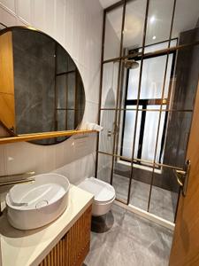 Image of 2640 Sq.ft 4 BHK Apartment / Flat for sale in Vile Parle West, Mumbai for Rs. 175000000