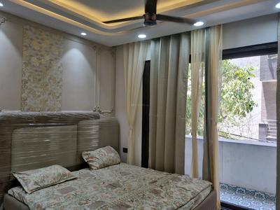 Bedroom Image of 1350 Sq.ft 4 BHK Builder Floor for sale in Dwarka Mor New Delhi for Rs. 13000000