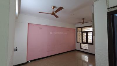 Living Room Image of 1650 Sq.ft 3 BHK Apartment / Flat for rent in Express Garden, Indirapuram Ghaziabad for Rs. 34500