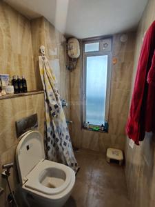 Bathroom Image of 800 Sq.ft 2 BHK Apartment / Flat for sale in Lodha Amara, Kolshet Thane for Rs. 11000000