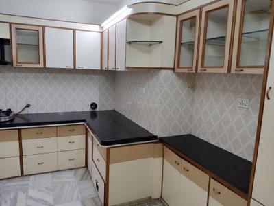 Kitchen Image of 2000 Sq.ft 3 BHK Apartment / Flat for rent in Palasia Indore for Rs. 60000