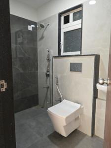 Common Bathroom Image of 850 Sq.ft 2 BHK Apartment / Flat for sale in Bhagirati Smruti CHS, Vile Parle East Mumbai for Rs. 31500000
