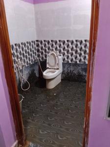 Bathroom Image of 2800 Sq.ft 2 BHK Independent House for rent in Karuppayurani Madurai for Rs. 30000