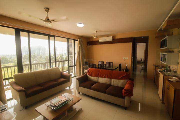 Hiland Golf Greens Main Image 1