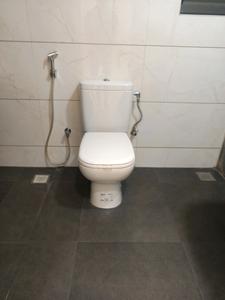 Kumar Princetown Tower C2 Common Bathroom 4