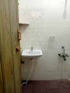 Image of 1200 Sq.ft 2 BHK Builder Floor for rent in Kalkere, Bengaluru for Rs. 25000