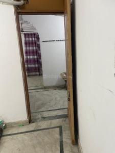 Hall Image of 650 Sq.ft 1 BHK Builder Floor for rent in Mukherjee Nagar New Delhi for Rs. 15500