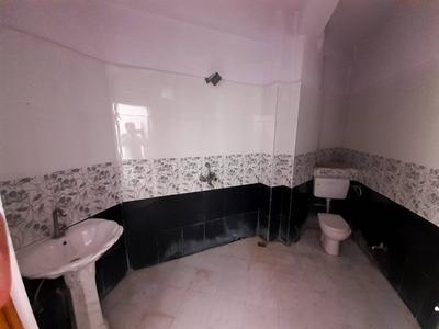 Bathroom Image of 1350 Sq.ft 3 BHK Apartment / Flat for sale in Kohefiza Bhopal for Rs. 5700000