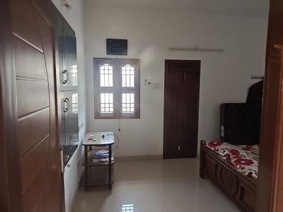 Bedroom Image of 2000 Sq.ft 2 BHK Independent House for rent in Thirunagar Madurai for Rs. 25000