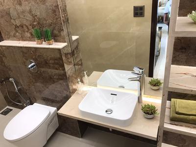 Bathroom Image of 551 Sq.ft 1 BHK Apartment / Flat for sale in Sayba Iris, Kurla East Mumbai for Rs. 7900000