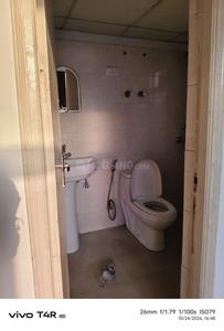 Bathroom Image of 2150 Sq.ft 4 BHK Apartment / Flat for rent in Mittal Rajnagar Residency, Raj Nagar Extension Ghaziabad for Rs. 36000