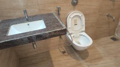 Image of 918 Sq.ft 2 BHK Apartment / Flat for sale in Amanora Gold Towers, Hadapsar, Pune for Rs. 11000000