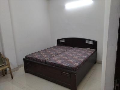 Bedroom Image of 1100 Sq.ft 3 BHK Builder Floor for rent in Indirapuram Ghaziabad for Rs. 21000