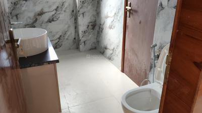 Image of 1350 Sq.ft 3 BHK Apartment / Flat for sale in Vasant Kunj, New Delhi for Rs. 13800000