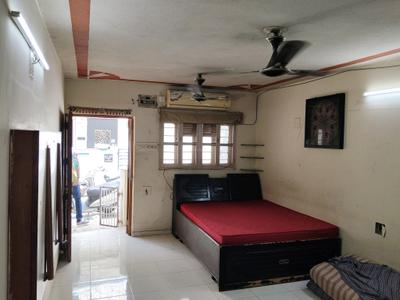 Living Room Image of 1200 Sq.ft 2.5 BHK Independent House for rent in Bodakdev Ahmedabad for Rs. 25000
