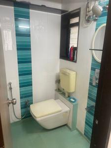 Bathroom Image of 950 Sq.ft 3 BHK Apartment / Flat for sale in Santacruz East Mumbai for Rs. 32000000