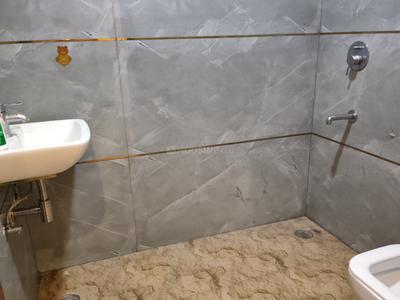 Image of 750 Sq.ft 2 BHK Apartment / Flat for sale in Vasant Kunj, New Delhi for Rs. 6500000