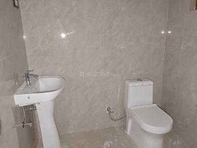 Bathroom Image of 1500 Sq.ft 3 BHK Builder Floor for rent in Indira Nagar Lucknow for Rs. 25000