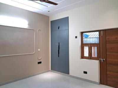Bedroom Image of 2200 Sq.ft 4 BHK Builder Floor for rent in Sector 46 Noida for Rs. 50000