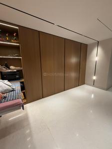 Bedroom Image of 6300 Sq.ft 7 BHK Duplex for sale in Punjabi Bagh New Delhi for Rs. 185000000