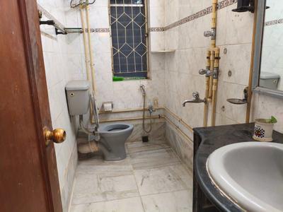 Bathroom Image of 1300 Sq.ft 3 BHK Apartment / Flat for sale in Lake Gardens Kolkata for Rs. 7500000