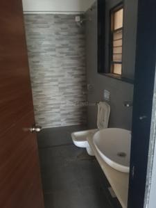 Bathroom Image of 1041 Sq.ft 3 BHK Apartment / Flat for rent in Mirchandani Shalimar Fortleza Phase 1, Hoshangabad Road Bhopal for Rs. 33000